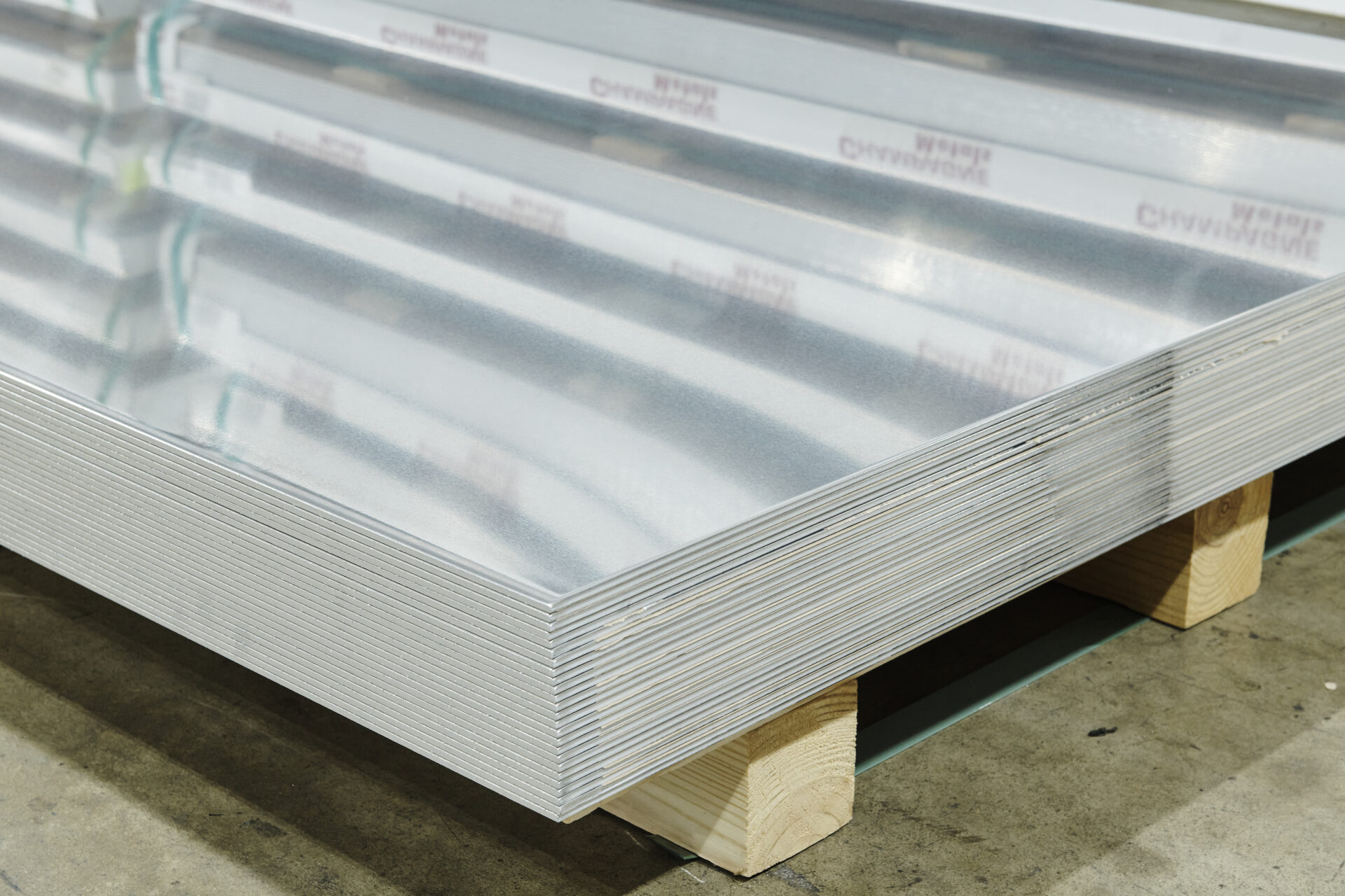 aluminum sheet stacked on top of a pallet